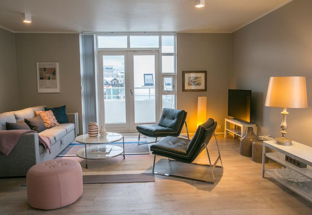 Penthouse Downtown With Free Parking Apartman Reykjavík Kültér fotó